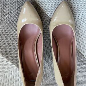 Vince Camuto Beige Patent Leather Heels